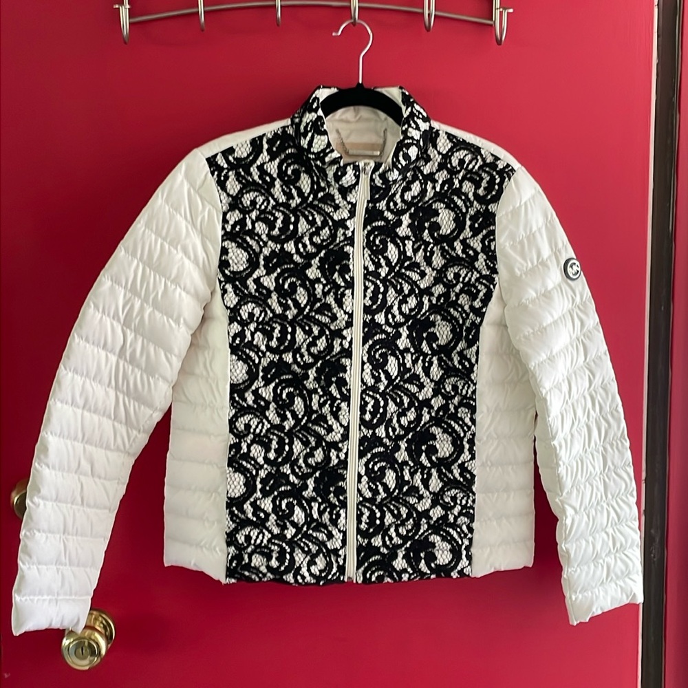 MICHAEL KORS WHITE PUFFER JACKET, sz L